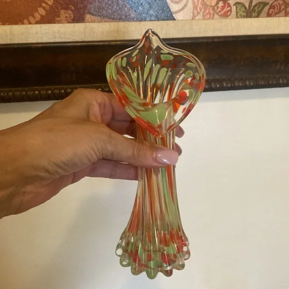 Hand Blown Art Glass Jack In The Pulpit Style Scalloped Vase Red and Green - Picture 3 of 12
